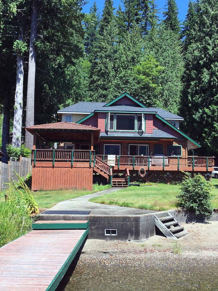 Private remodeled home on Lake Cavanaugh Cabins for Rent in Mount