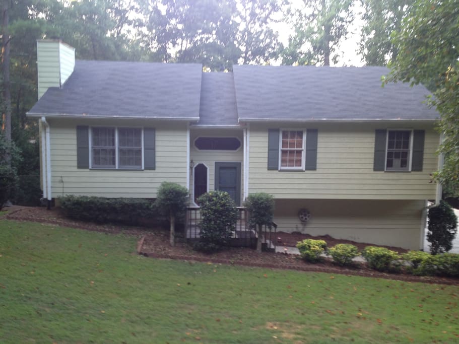 Looking at front of house from front yard