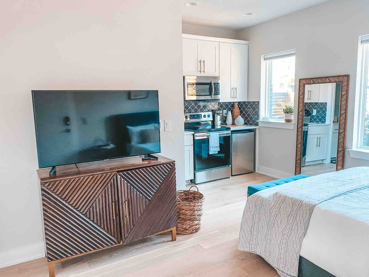 Brand New Studio Apartment with Private Entrance