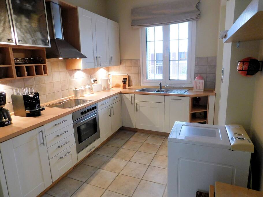 Kitchen facing the street