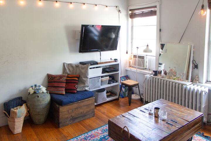 Gorgeous Apartment On Queen West Apartments For Rent In Toronto