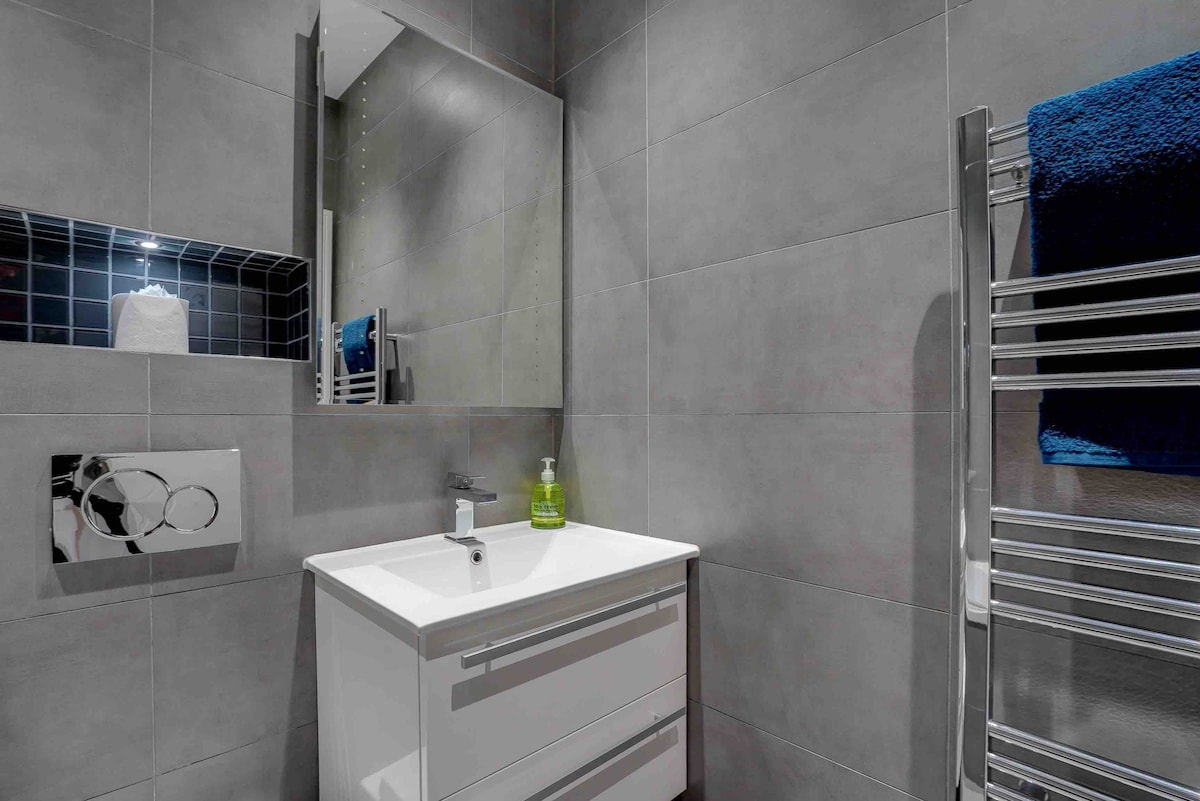 Cosy Luxury city apartment with private