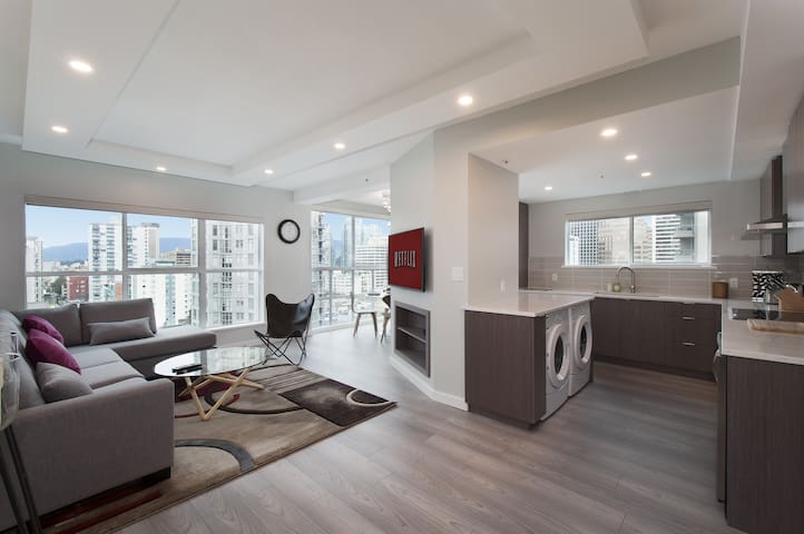 New 1200sqft Spacious Central Netflix Pool Aircon