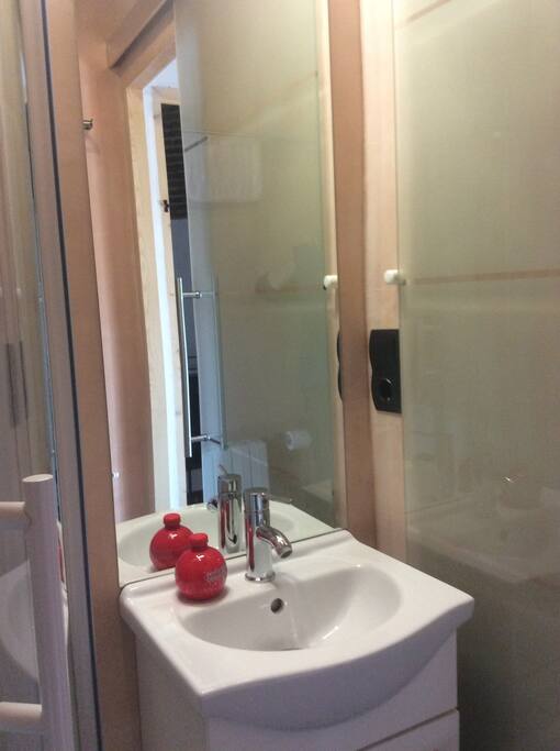 Lavabo del bany del dormitori