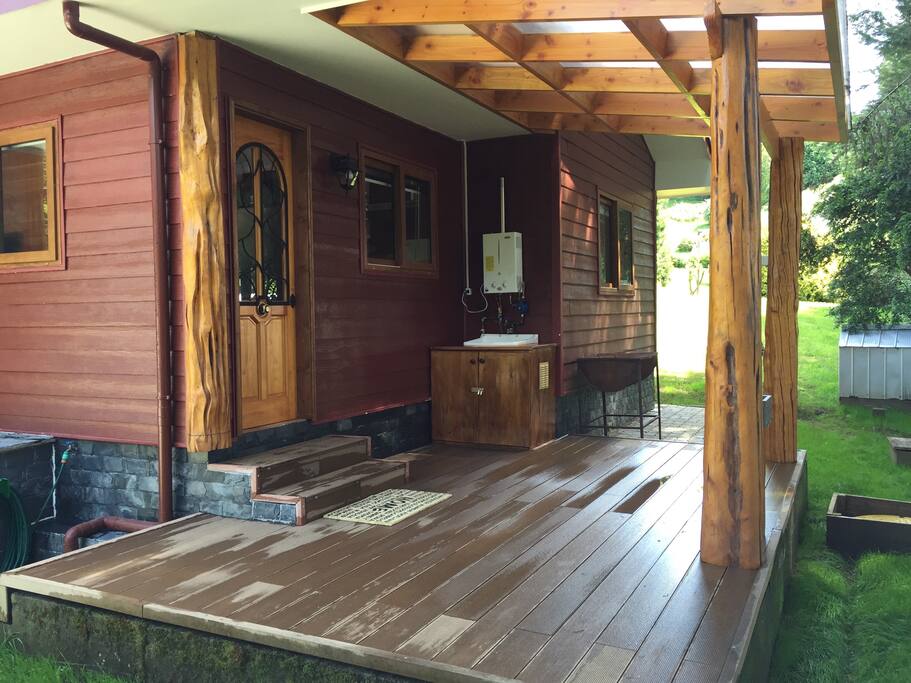 Laundry and Grill
