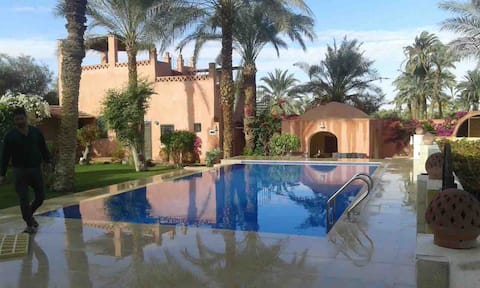 Dar Khan Studio (West Wing)