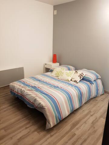 Room 24 m2 with bathroom and toilet 15 Kms beach hossegor