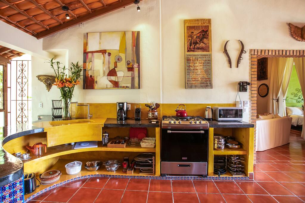 BERLIO. Fully equipped Chef's kitchen.