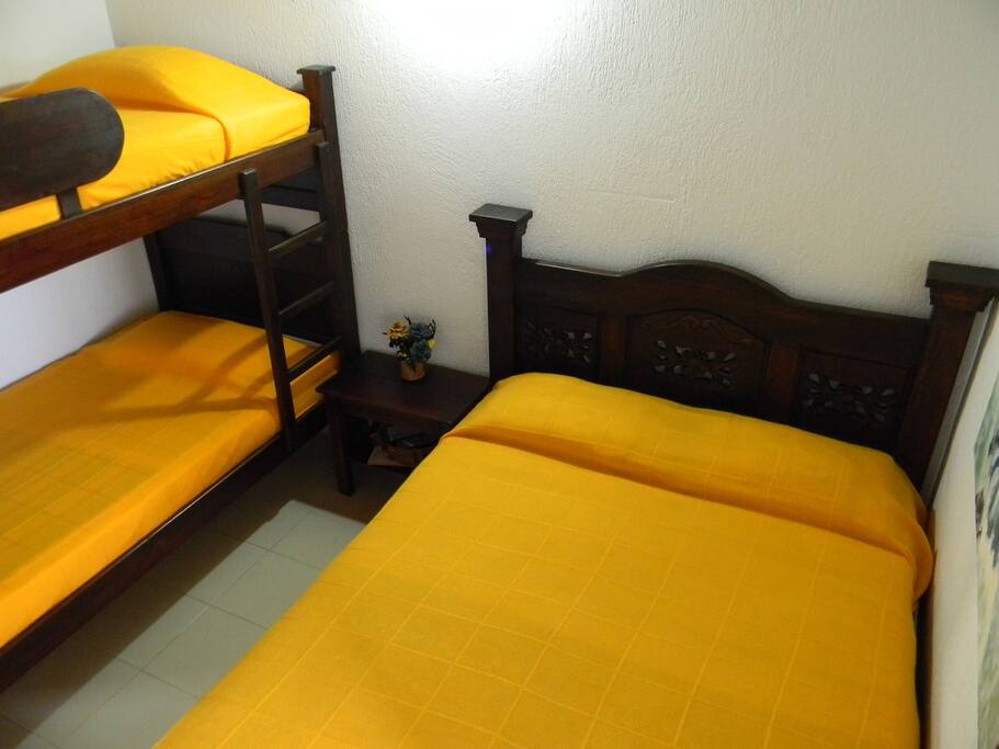 Habitación doble y camarote.
