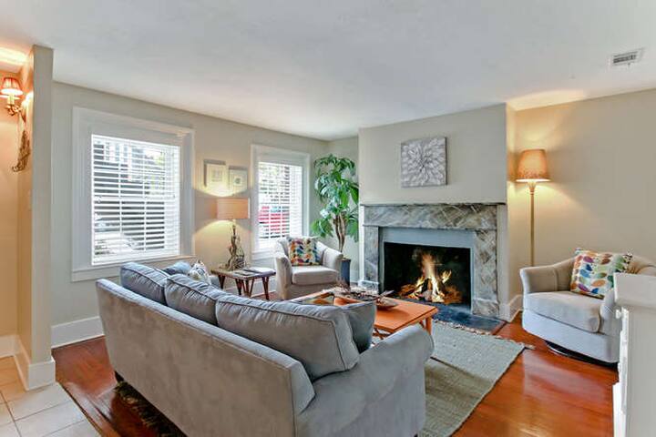 The Historic District Suite One:  Reduced Rates