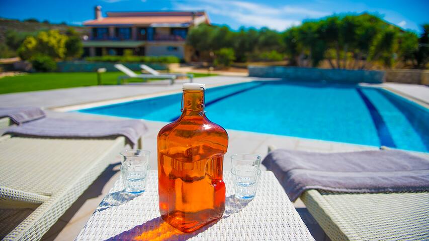 Villa Mathea – Chania, Akrotiri gallery image 4