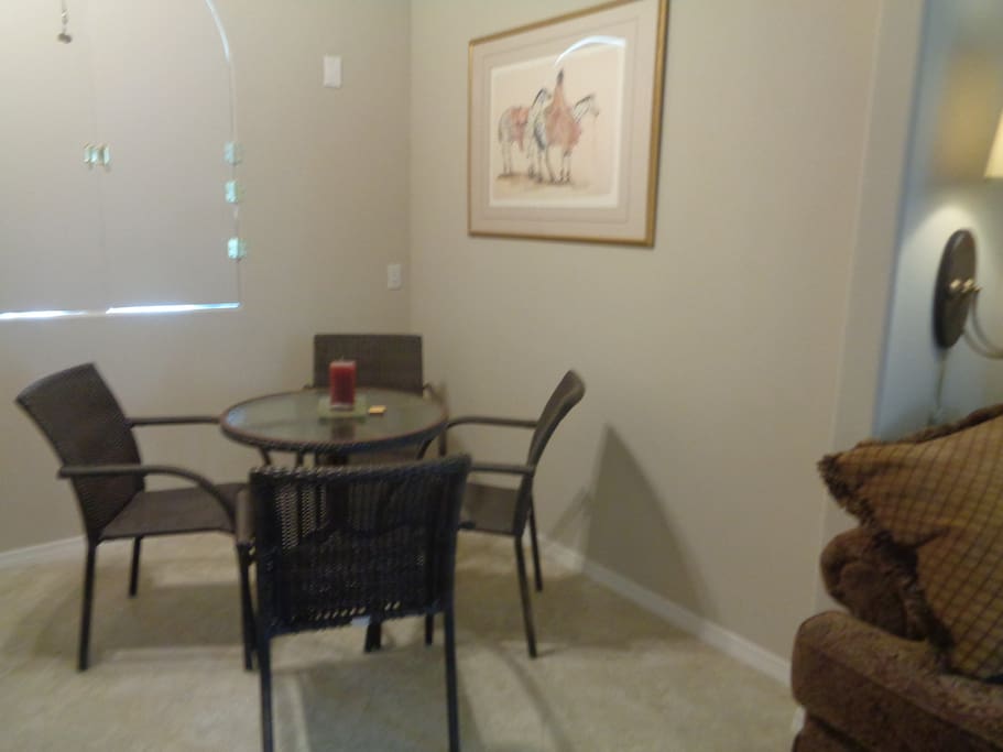 kitchenette table and chairs