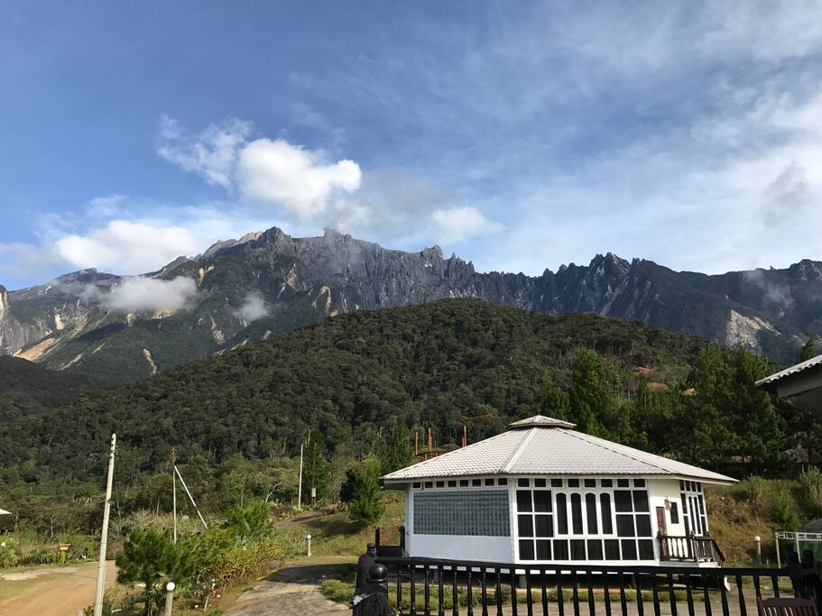 here you see our sister villa and the peaks