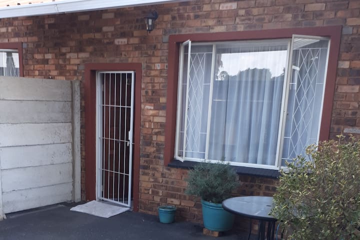 Rose Cottage  @ 109 on 4th. Close to OR Tambo.