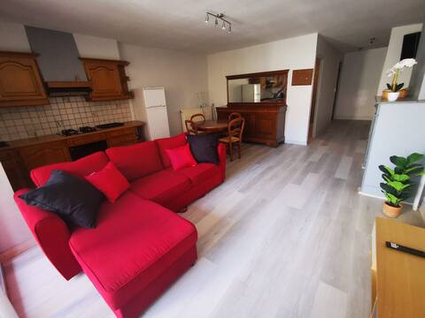 beautiful downtown apartment