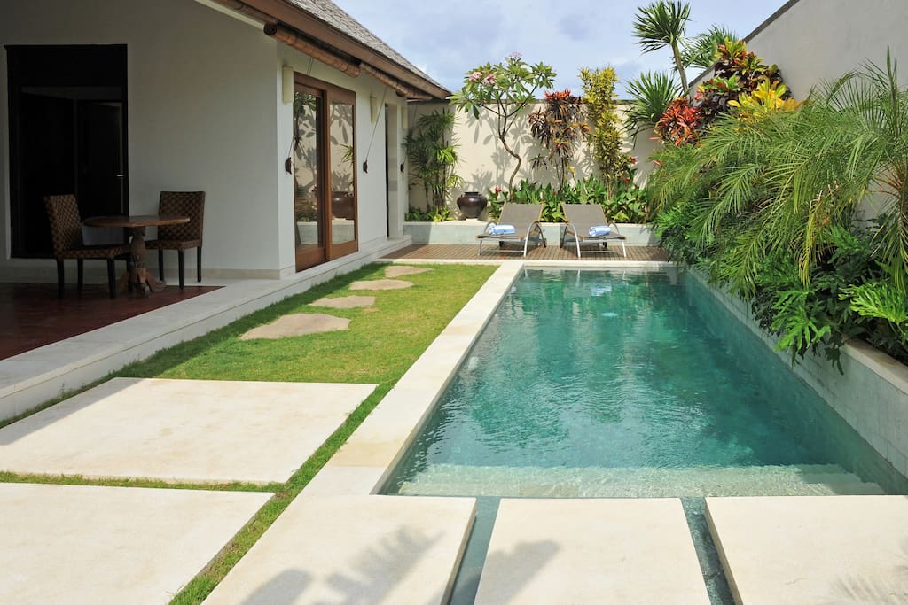 Villa Arjuna pool