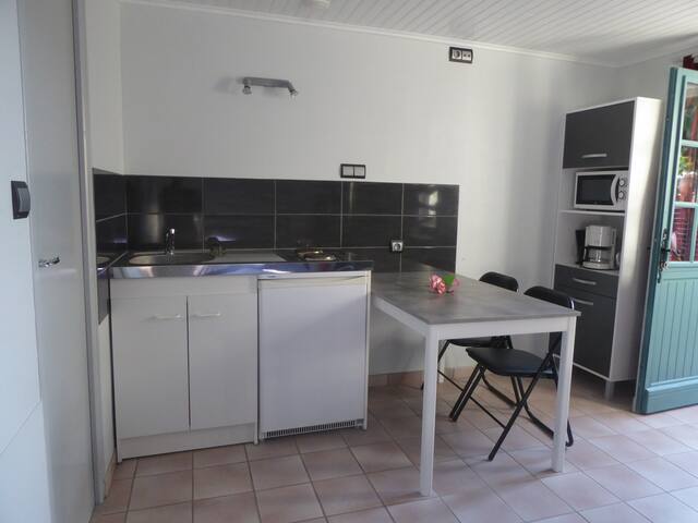 Airbnb Mouliherne Vacation Rentals Places To Stay Pays De