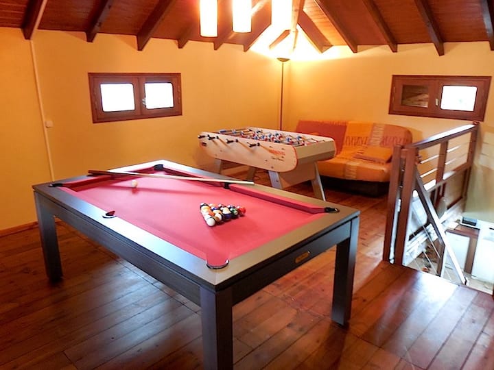 夹层： Clic clac、台球、婴儿脚和钢琴Casio