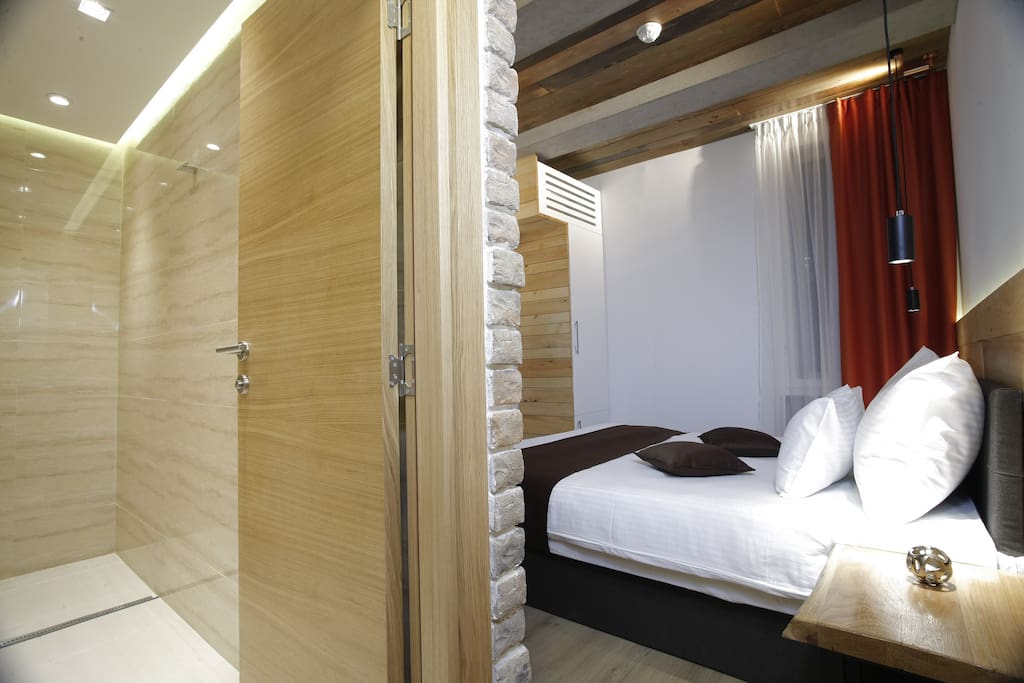 Bedroom, bathroom
