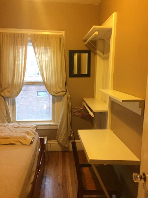 Small but cozy room on 2nd floor. New and comfortable bed! Perfect for travelers looking to be in the heart of one of Boston's most eccentric neighborhoods