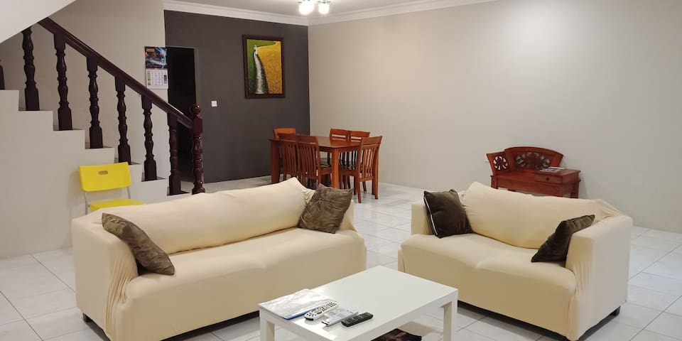 Airbnb®  Kota Samarahan - Vacation Rentals & Places to 