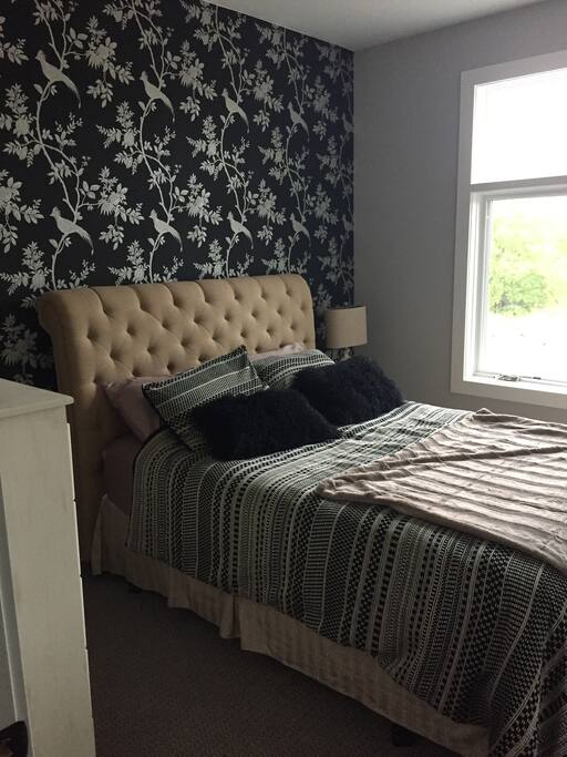 Queen size bed