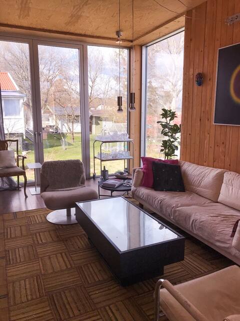 Cosy central villa close to Liseberg. (Gothia cup)