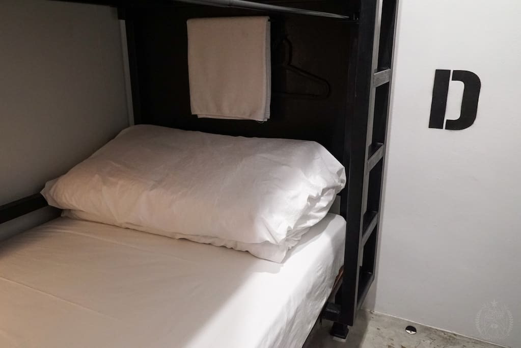 3A Bunk bed (bottom)