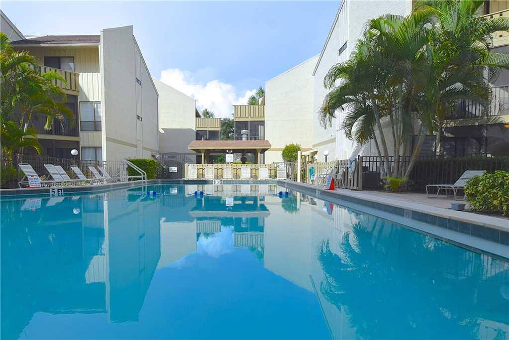 Pool fun awaits you - Beyond the gates a fabulous pool day awaits. Enjoy a day at the pool under the sultry Southwestern Florida