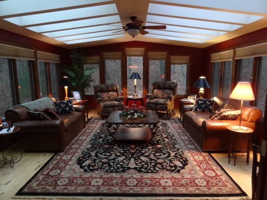 family/sun room
