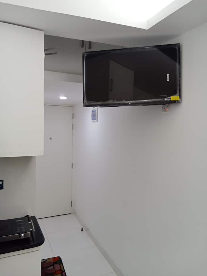 Couple Friendly Private Studio Apartment - Dhaka - Dhaka