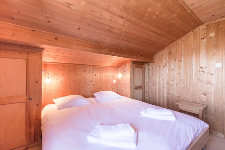 2. kat: spavaća soba 2 (za 2 osobe)