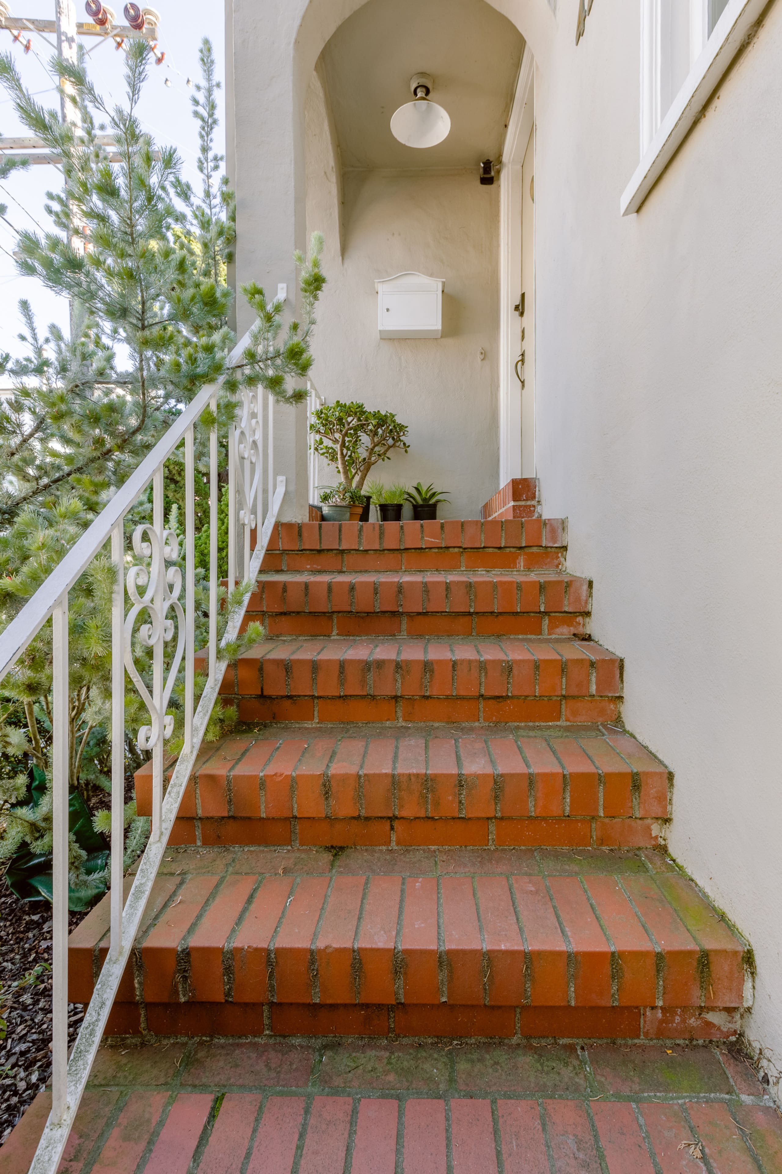 Home in San Francisco · ★4.96 · 2 bedrooms · 2 beds · 1 bath - Image 26