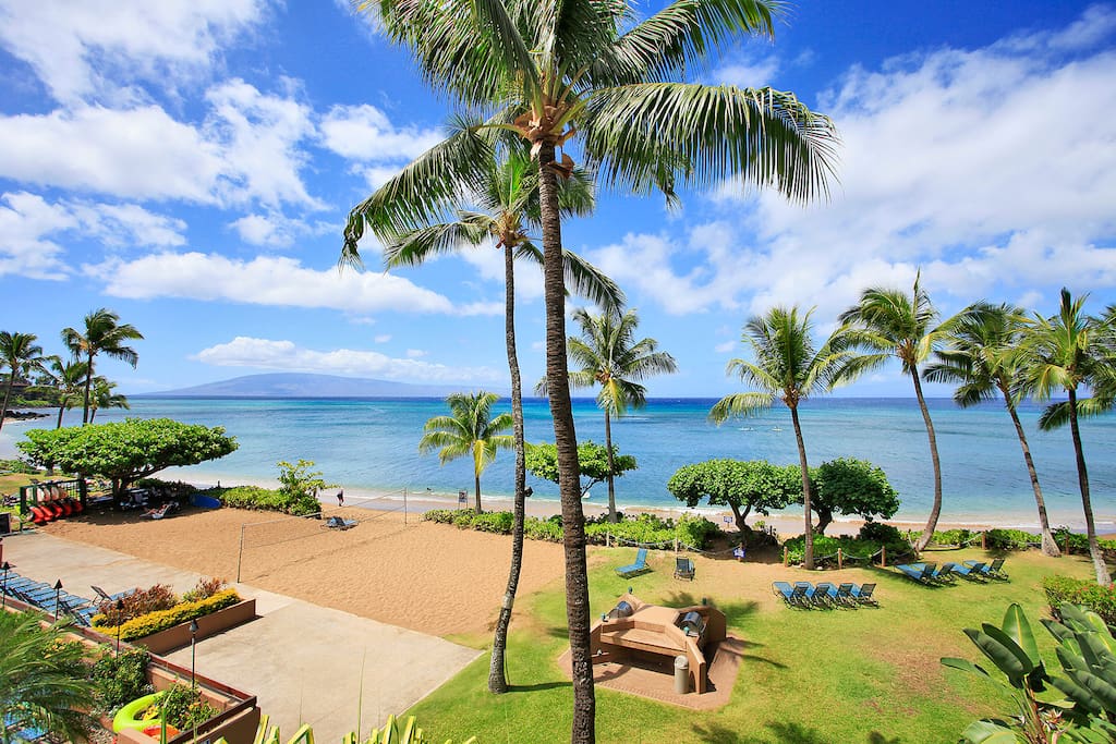 Looking right over the beach, the ocean and the island of Lanai!