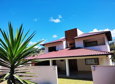 Anúncio popular: House with Jacuzzi and Gourmet Area, Perfect for Groups em Marechal Floriano
