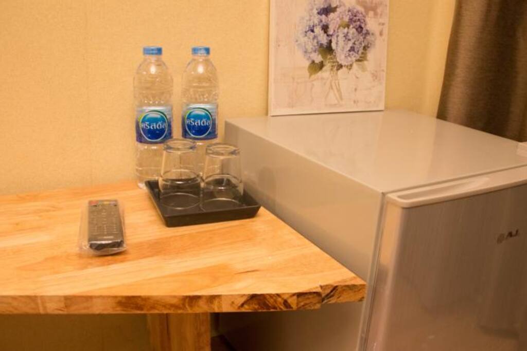 Free 2 bottles of water everyday