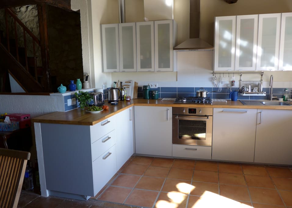 Kitchen ( beside to dining area)
