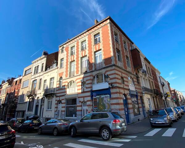 Luminous Duplex – Rue Saint Bernard