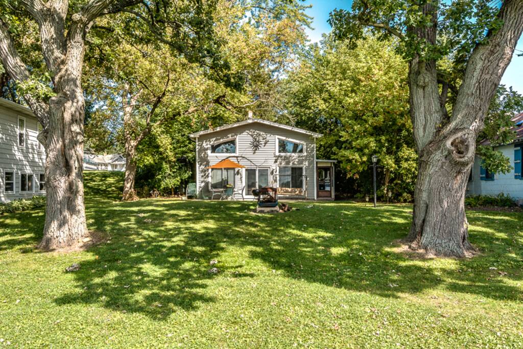 The front of the house that faces the lake.