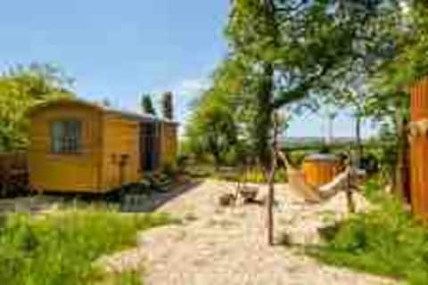 Romantic shepherds hut in the heart of Gower
