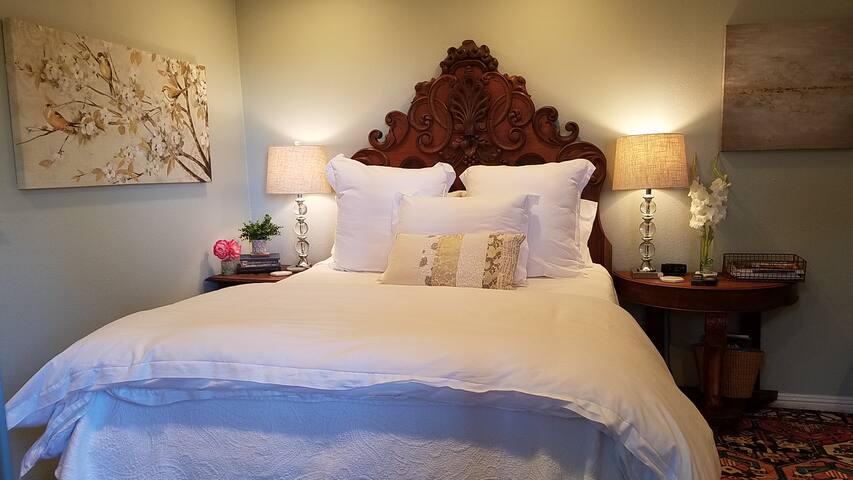 Amazing Views from Cozy Guest House Close to Beach