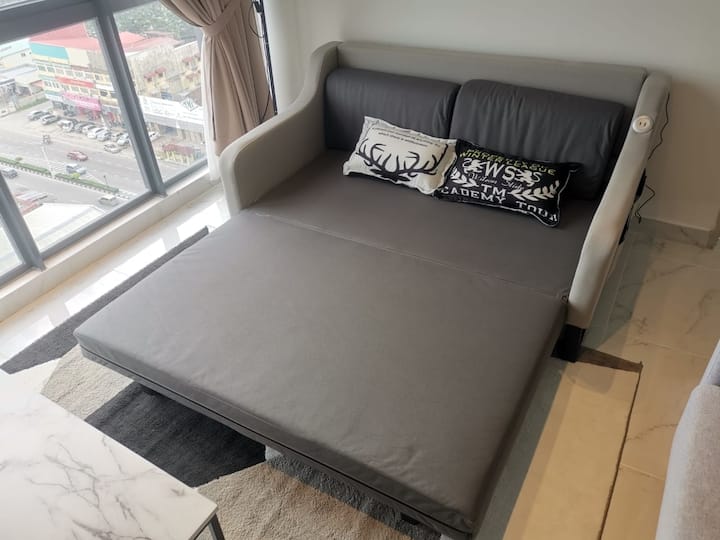 エクスペリエンスクイーンサイズソファベッド