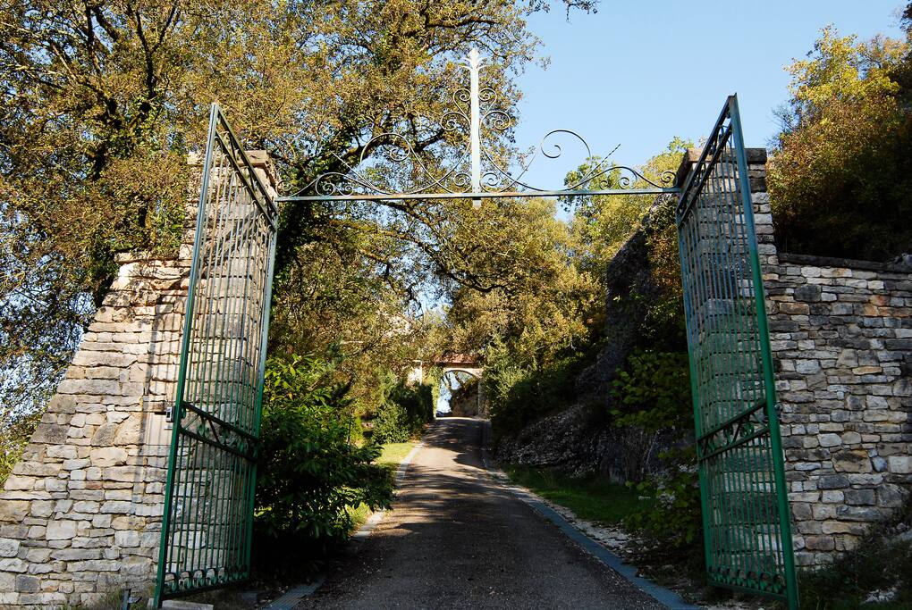 Portail, entrée du Château