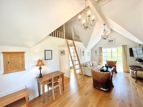 Popular Airbnb listing: Ystad, The Carriage House, Österlen, Skåne in Ystad