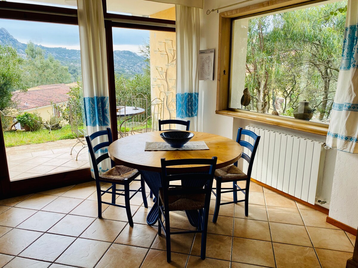 Top Airbnb: the blue house in Sassari
