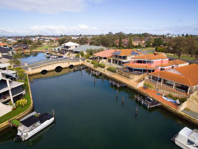 Cabana on the Canals gallery image 2