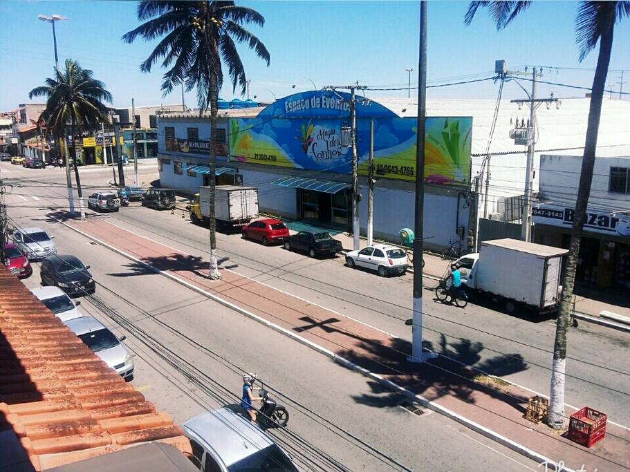Vista da janela para a avenida Lecy Gomes, São Cristóvão.