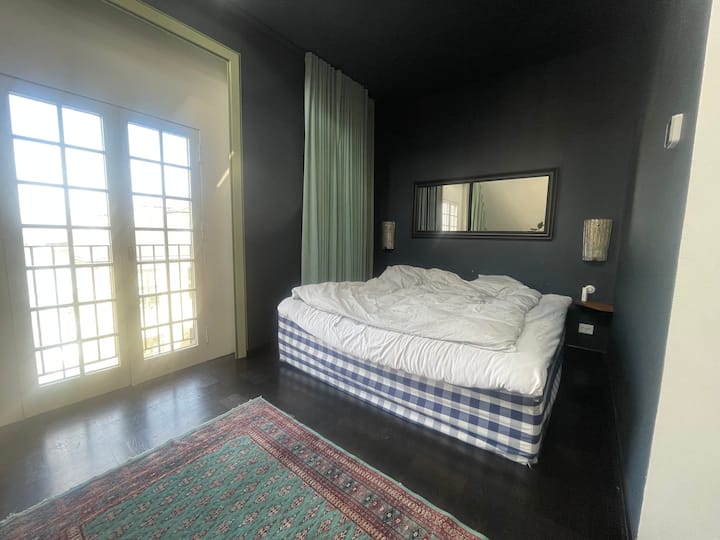 Master bedroom. Hästens Bed : 210cm*210cm