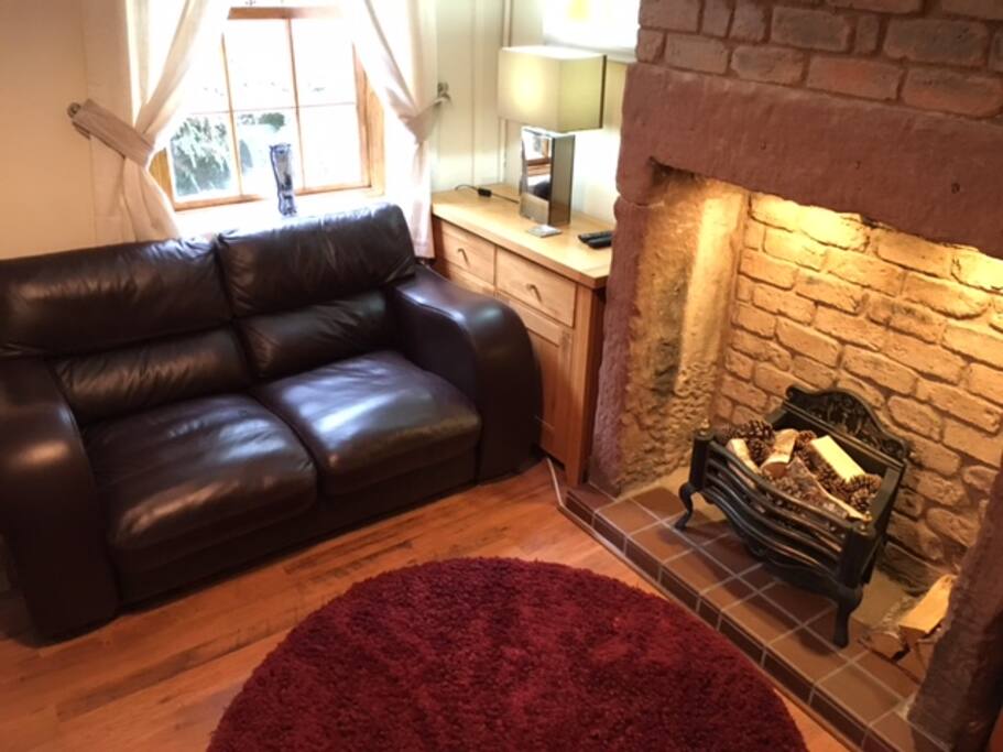 Lounge has two comfy leather sofas