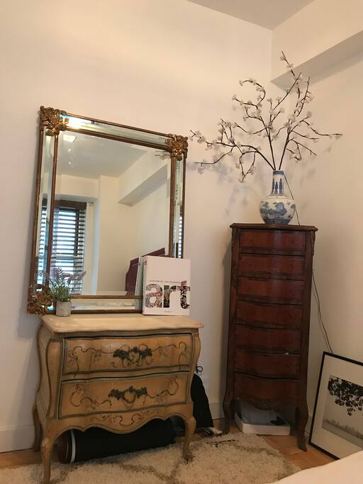 Guest bedroom